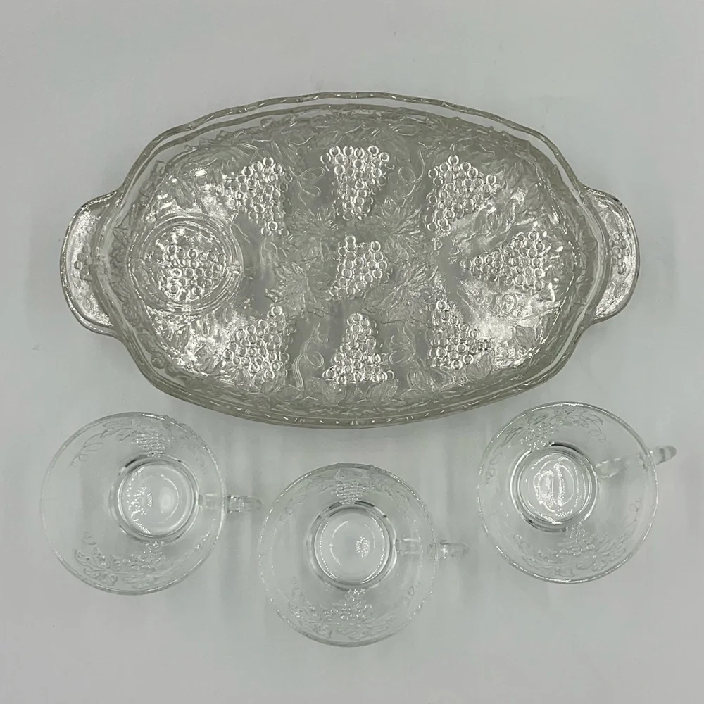 Vintage 1950s Anchor Hocking Clear Pressed Glass 6pc Harvest Grape Luncheon Set
